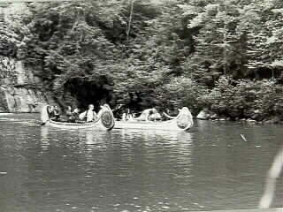 Canoes2